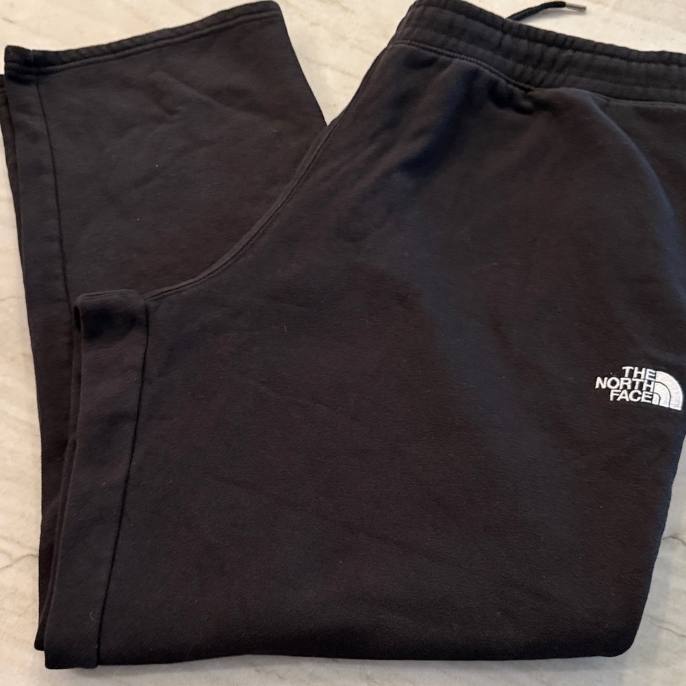 The North Face Men’s black fleece sweatpants size XXL